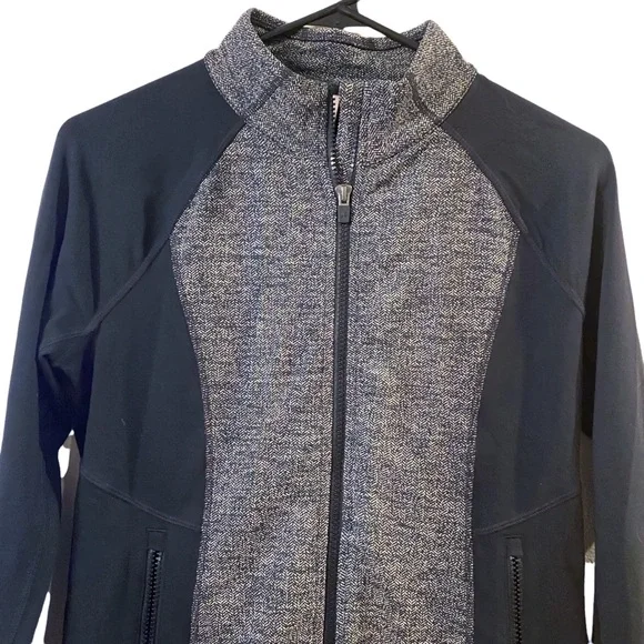 ATHLETA Girls Activewear Zip Jacket in Gray/Black - Picture 4 of 6